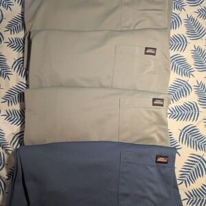 Dickies Men's Short Sleeve Tees - Light Gray and Blue Size 2XL Lot